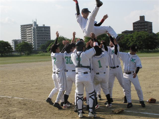 優勝胴上げ